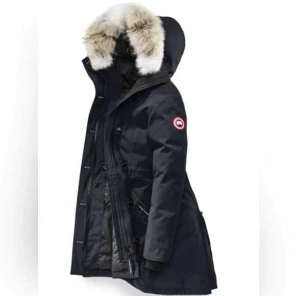 Canada Goose Rossclair Parka - NAVY - Women’s Size M - Picture 11 of 15